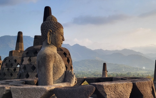 Borobodur - the biggest Buddhist temple complex on earth